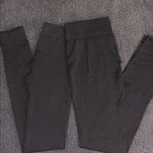 2 pairs black leggings